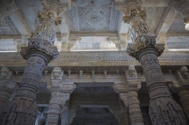 Ranakpur, Hindistan, Rajasthan Jain Tapınağı. Chaumukha mandire