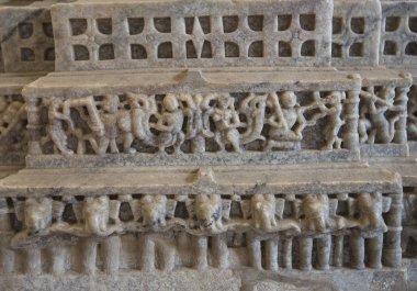 Ranakpur, Hindistan, Rajasthan Jain Tapınağı. Chaumukha mandire. 