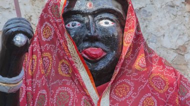 Tanrıça Kali Ma Murti Jaipur tapınak yakınındaki yerel smashan