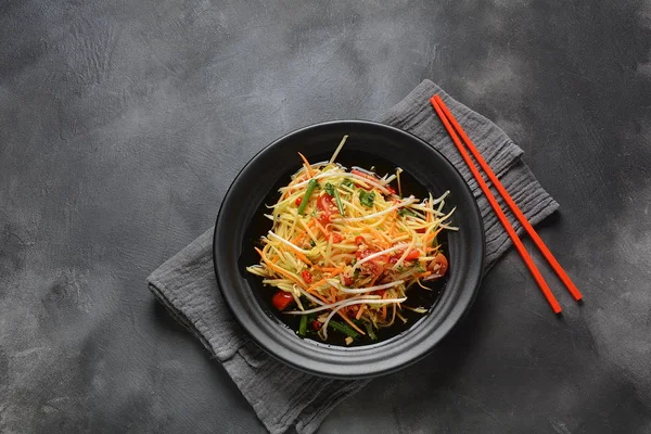 Heerlijke Som Tam Thaise Groene Papaya Salade Met Groene Bonen — Stockfoto