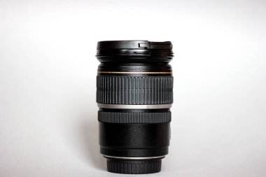 fotoğraf makinesi len beyaz arkaplanda