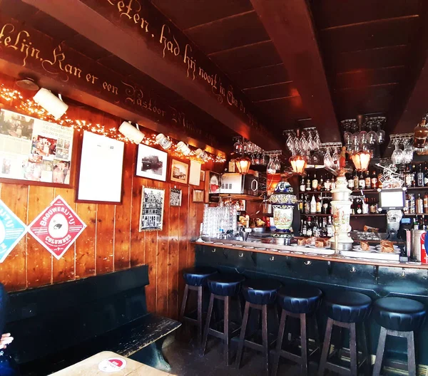 Old Fashioned Wooden Beer Pub Amsterdam Holland — Stok Foto