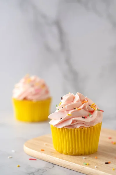 Homemade Birthday Cupcake Marble Background — Stock Photo, Image