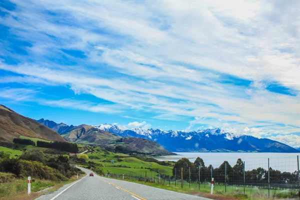 Vue sur le lac Wanaka, près de Wanaka, Île du Sud, Nouvelle-Zélande — Photo