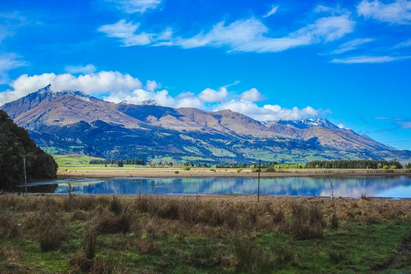 Campo en Paradise, cerca de Queenstown, Isla Sur, Nueva Zelanda — Foto de Stock