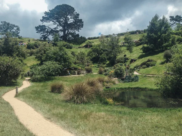 Matamata, New Zealand - December 12th 2019: Hobbiton Movie Set. The famous filming location of The Hobbit and Lord Of The Rings — 스톡 사진