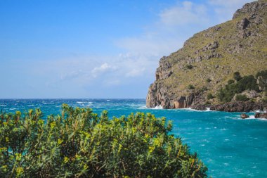 İspanya Mallorca 'daki Cala de Sa Calobra kıyı manzarası
