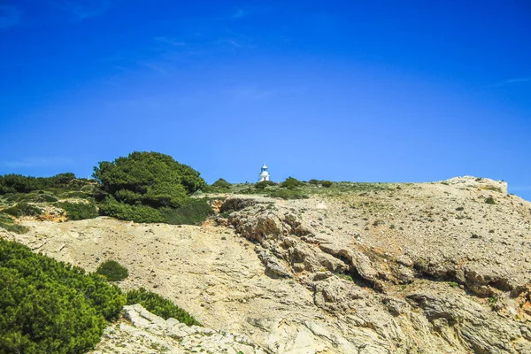 Φάρος Faro Capdepera Στην Κορυφή Των Βράχων Στην Cala Gat — Φωτογραφία Αρχείου