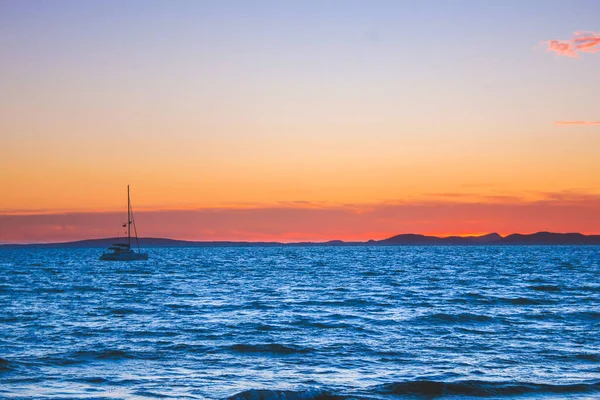 Ciel Pittoresque Coloré Coucher Soleil Bord Mer Crépuscule — Photo