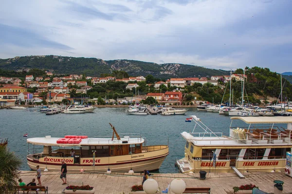 Rab Island Croácia Julho 2018 Vista Pitoresca Baía Porto Cidade — Fotografia de Stock