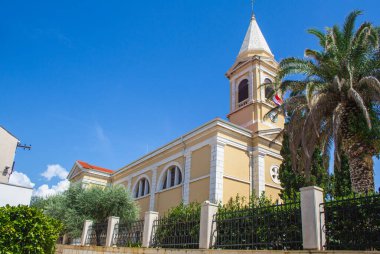 Hırvatistan 'ın Pag Adası' ndaki Novalja kasabasındaki St. Catherine Kilisesi