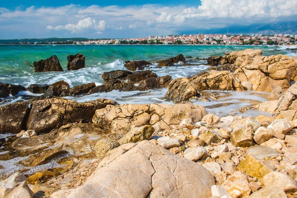 Pintoresca Vista Costera Ciudad Novalja Playa Guijarros Isla Pag Croacia —  Fotos de Stock