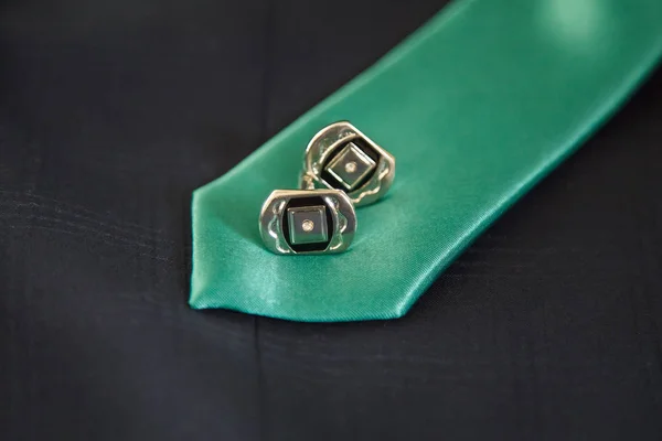 绿色的领带事件 — 图库照片