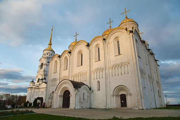 俄罗斯弗拉基米尔 · 乌斯别斯基大教堂 — 图库照片