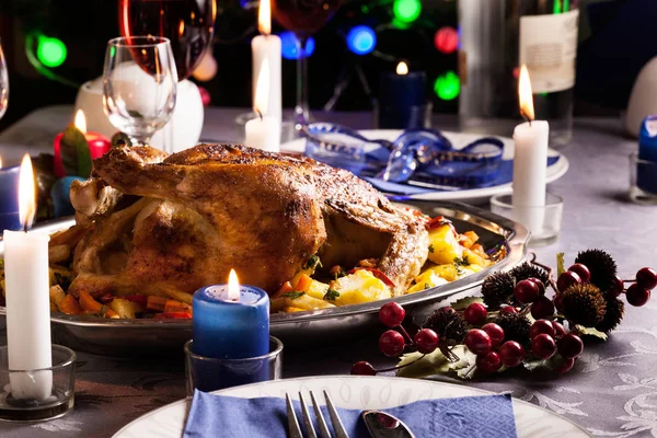 Pollo al horno para la cena de Navidad —  Fotos de Stock