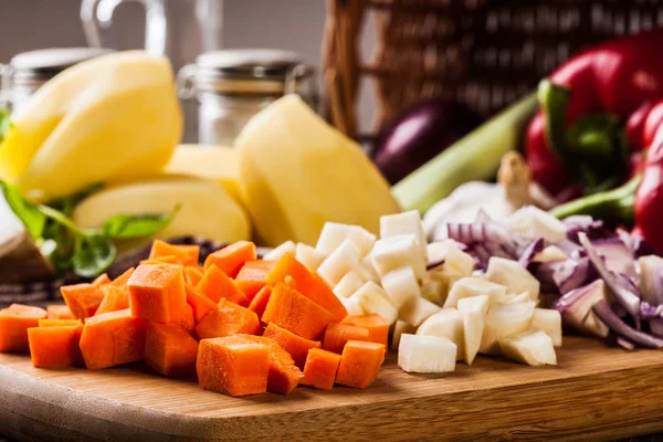 Légumes hachés : carottes, persil et oignon — Photo