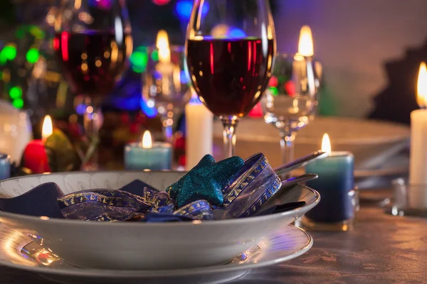 Table settings on the Christmas table — Stock Photo, Image