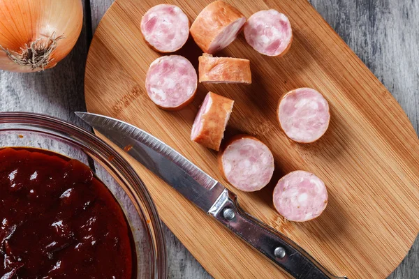 Hozzávalókat kész curry sau a német currywurst előkészítéséhez — Stock Fotó