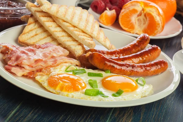 Świeże śniadanie angielskie — Zdjęcie stockowe