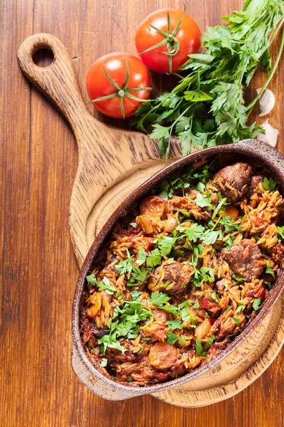 Giouvetsi - Carne de bovino grega e guisado de orzo — Fotografia de Stock