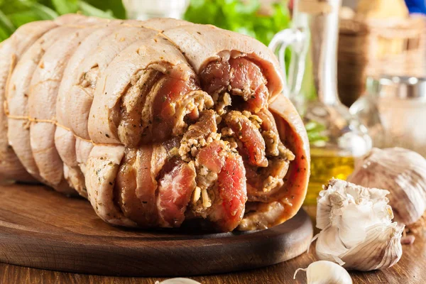 Geleneksel İtalyan porchetta — Stok fotoğraf