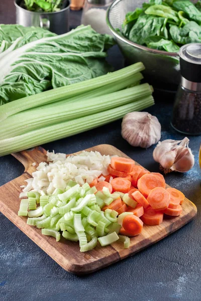 Grönsaker redo för beredning italienska bröllops soppa — Stockfoto