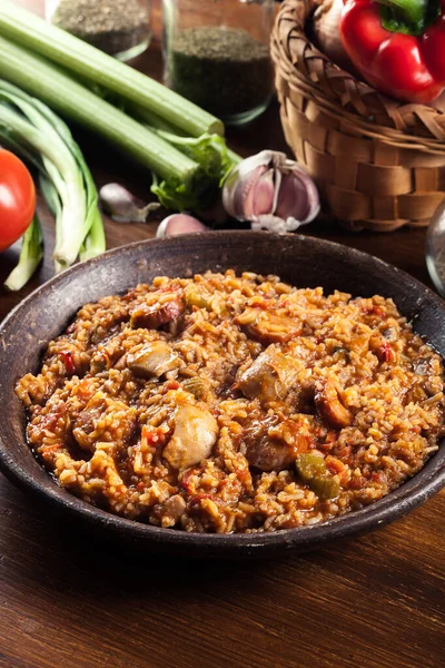 Jambalaya Pollo Riso Piccante Con Pollo Una Salsiccia Piatto Creolo — Foto Stock