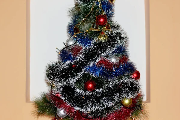 おもちゃでクリスマスツリー — ストック写真