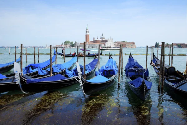 Venetian lagoon with gondolas. — Stock Photo, Image