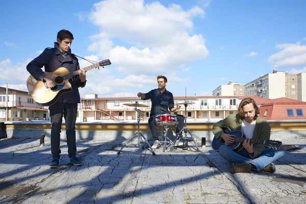 Banda tocando música — Foto de Stock