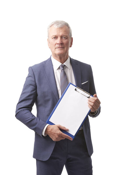  старший менеджер по работе с клиентами
 