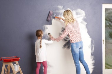 woman and her daugther painting clipart