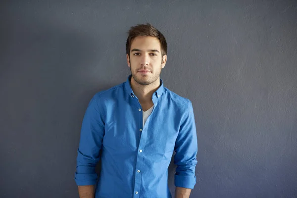 Casual young man standing — Stock Photo, Image