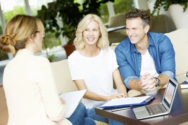 Couple planning their future — Stock Photo, Image