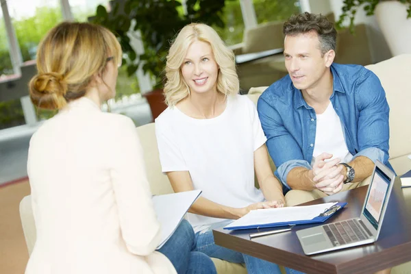 Couple planning their future — Stock Photo, Image