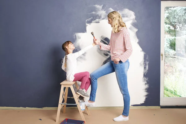 Figlia e sua madre pittura — Foto Stock