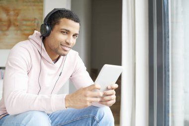 adam müzik tablet ile