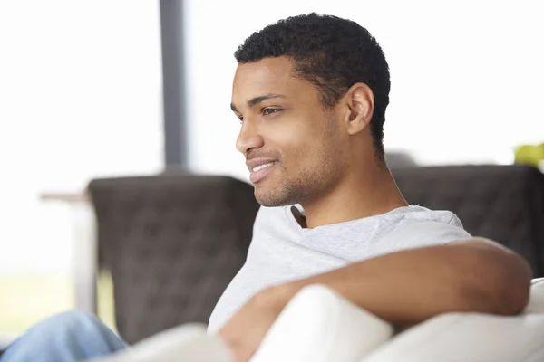 Man relaxing at home — Stock Photo, Image