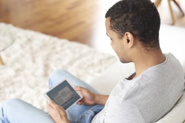  Amerikalı adam çalışma  