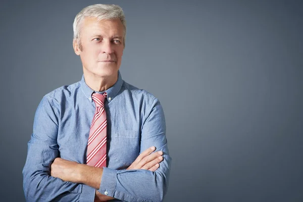 Confiante retrato de homem sênior — Fotografia de Stock