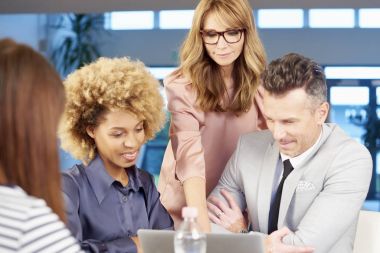 Teamwork in the boardroom 