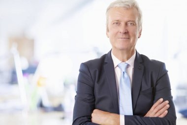 finansal danışman ayakta
