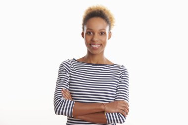 Afro-Amerikan kadın ayakta