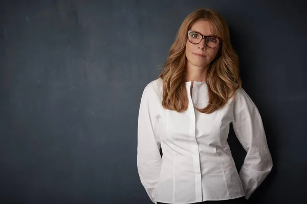 Vrouw dragen brillen — Stockfoto