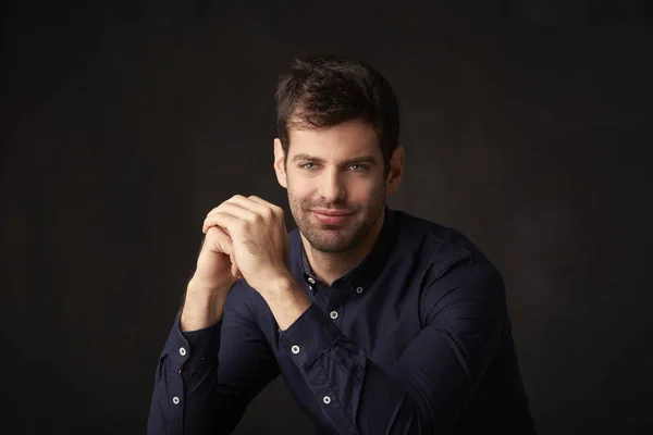 Young man wearing shirt — Stock Photo, Image