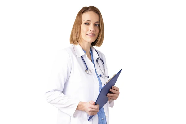 Retrato Una Doctora Mediana Edad Con Estetoscopio Alrededor Cuello Sosteniendo — Foto de Stock