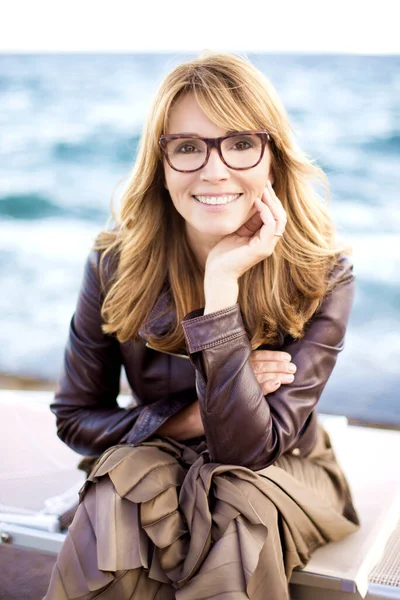 Portrait Shot Happy Mature Woman Wearing Eyewear Jacket While Sitting — Stock Photo, Image