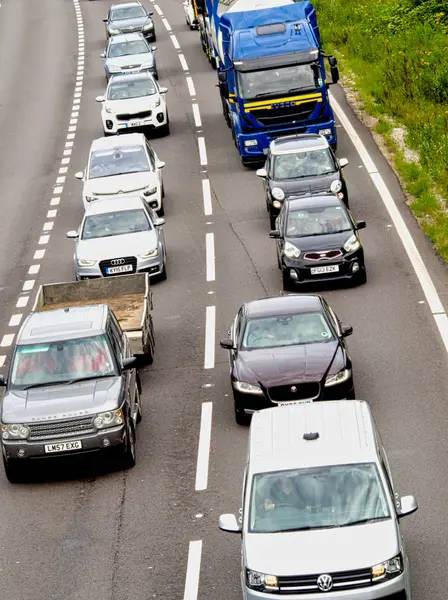 Derbyshire England 20th August 2019. Motorway trafic atstandstill Climate crisis — Stock Photo, Image