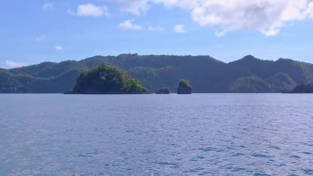 Ταξιδεύοντας μέσα από τροπικό νησί Paradise των Φιλιππίνων — Αρχείο Βίντεο
