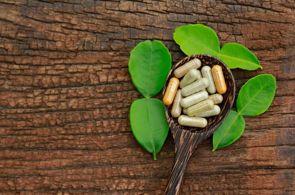Herbal Medicine Caosules Organic Herb Healthy Eating — Stock Photo, Image